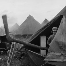 Les camps de toile de l&rsquo;abbé Pierre à Noisy-le-Grand